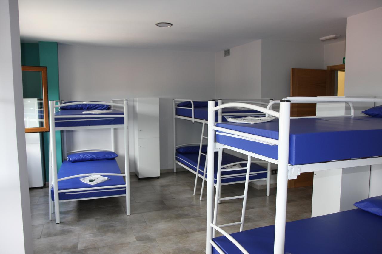 Auberge de jeunesse Albergue Outeiro à Palas de Rei Extérieur photo